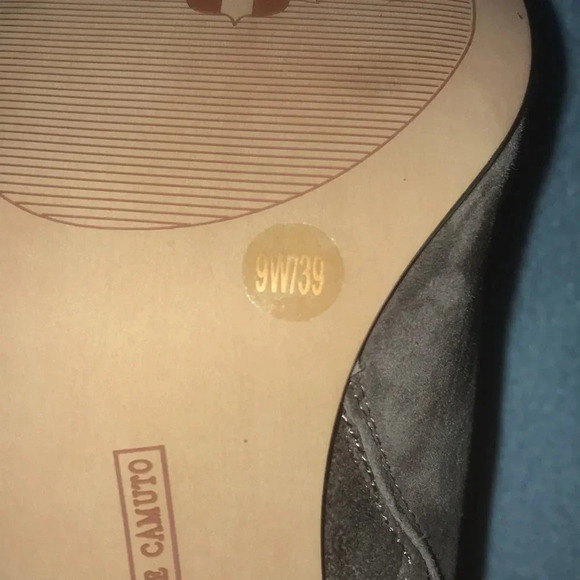 VINCE CAMUTO Kassie2 gray suede leather zipper boots NEW size 9W - Picture 10 of 10